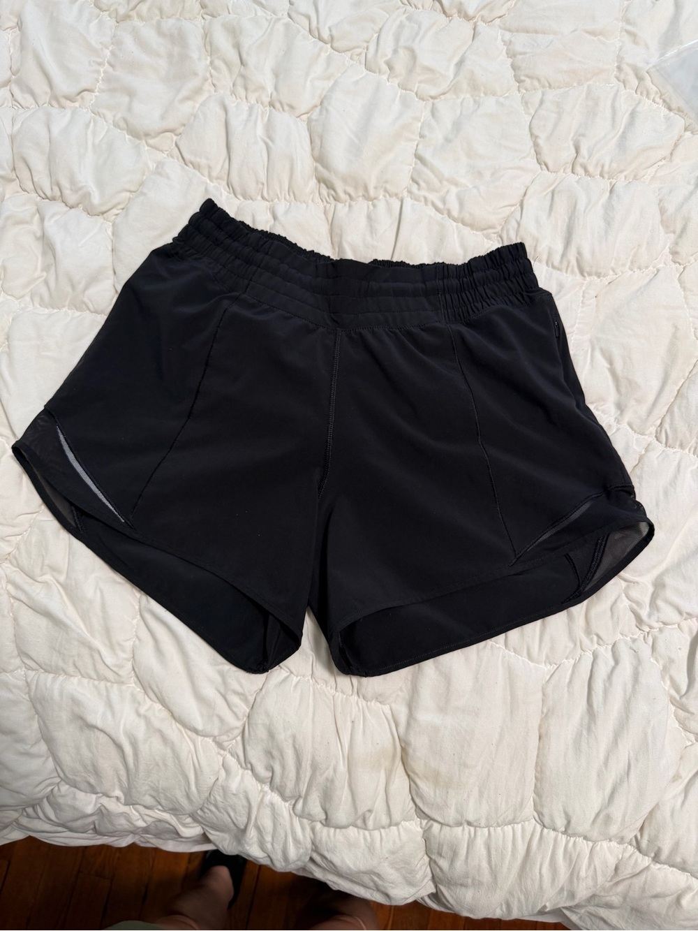 Womens lululemon shorts 4 tall